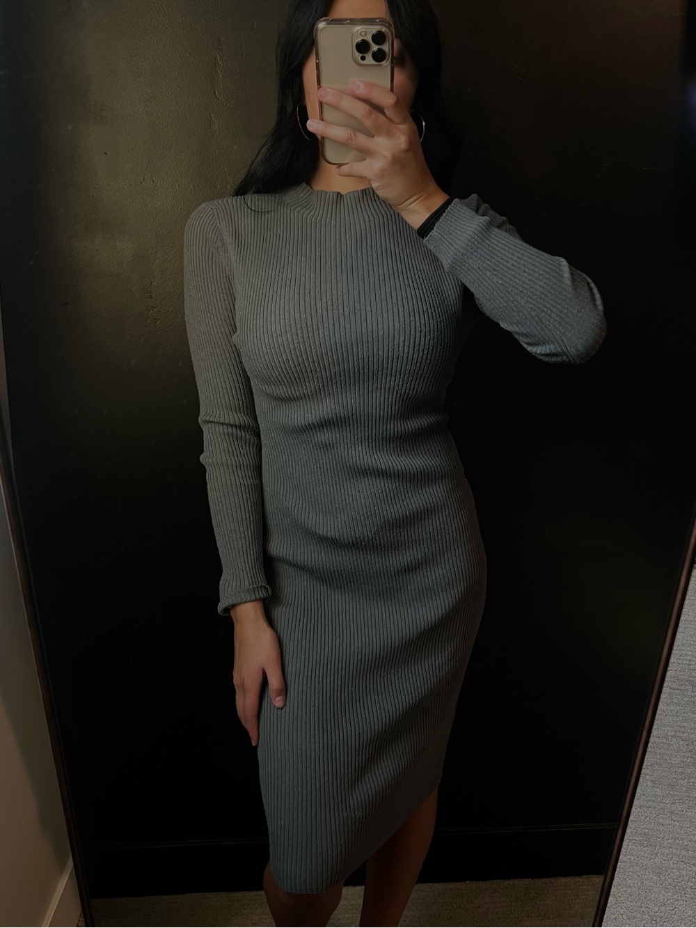 H&M Gray Ribbed Long-Sleeve Midi Dress